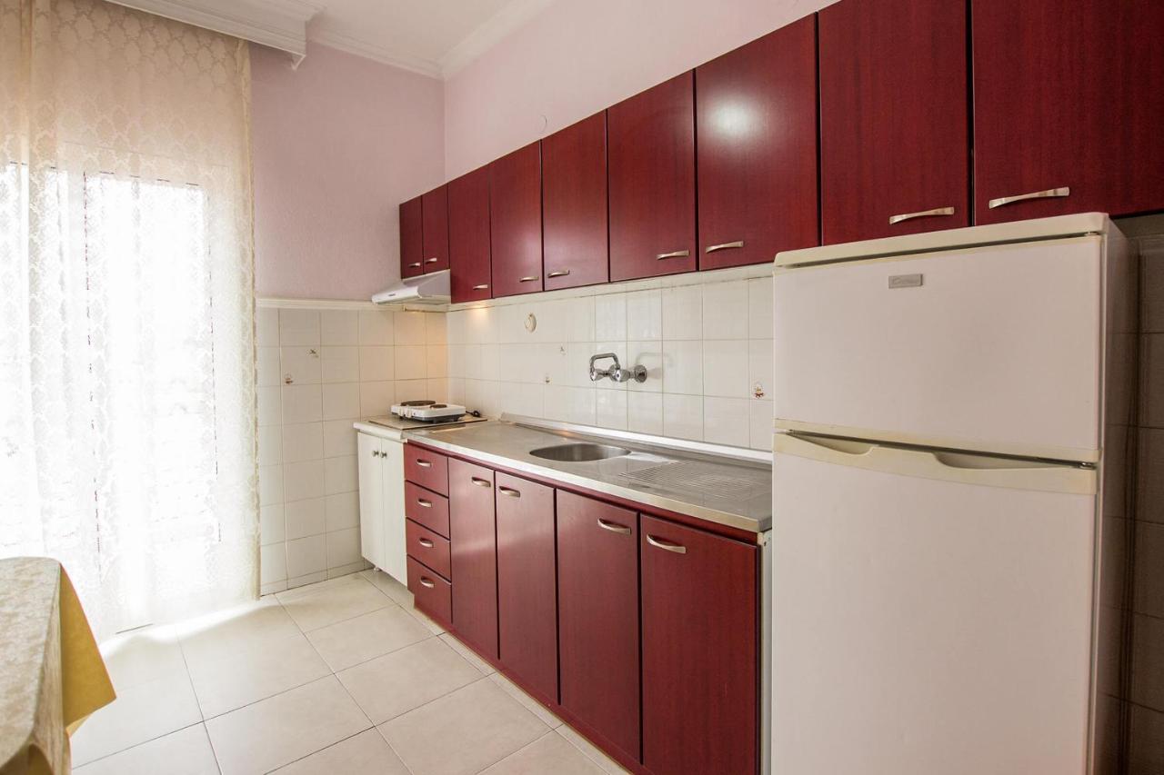 George Laz Rooms Nea Vrasna Exterior photo