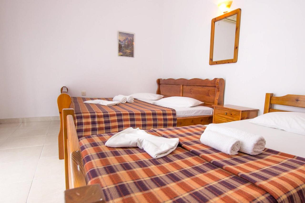 George Laz Rooms Nea Vrasna Exterior photo