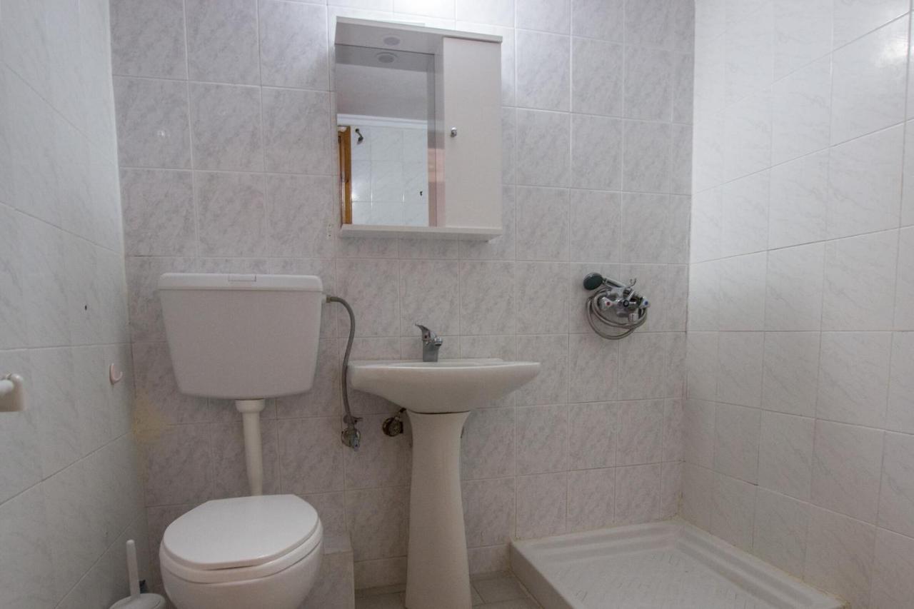 George Laz Rooms Nea Vrasna Exterior photo