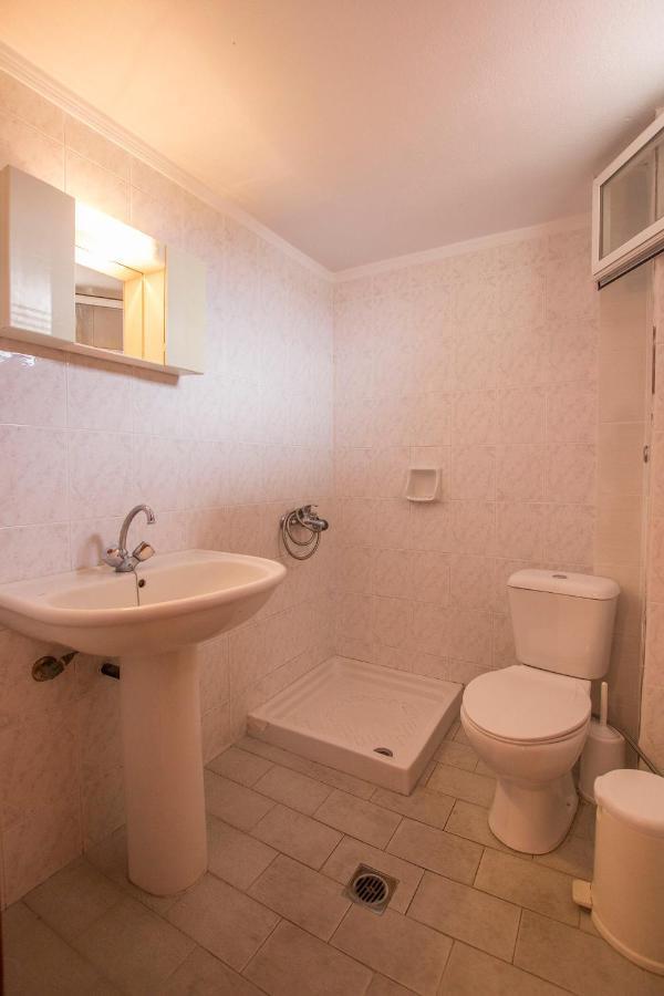 George Laz Rooms Nea Vrasna Exterior photo