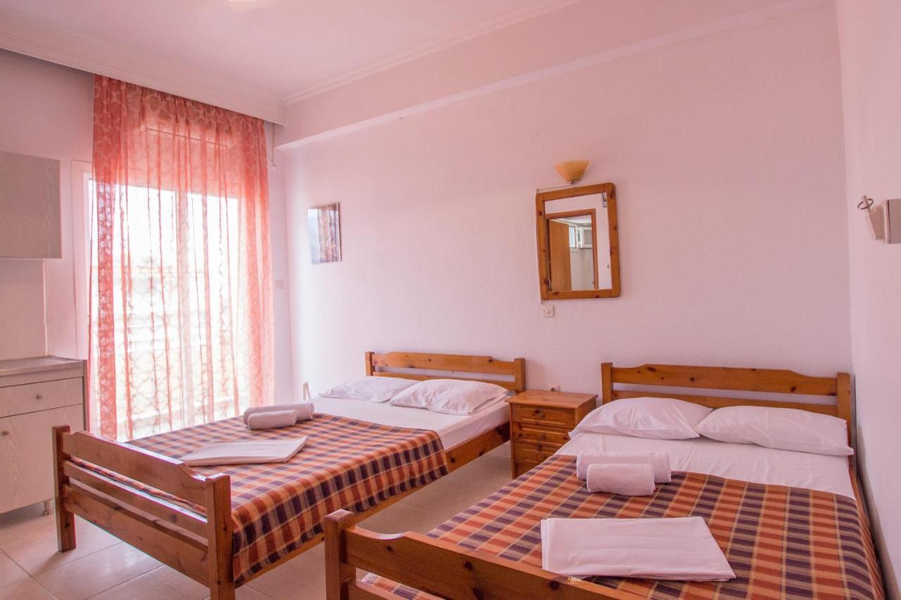 George Laz Rooms Nea Vrasna Exterior photo