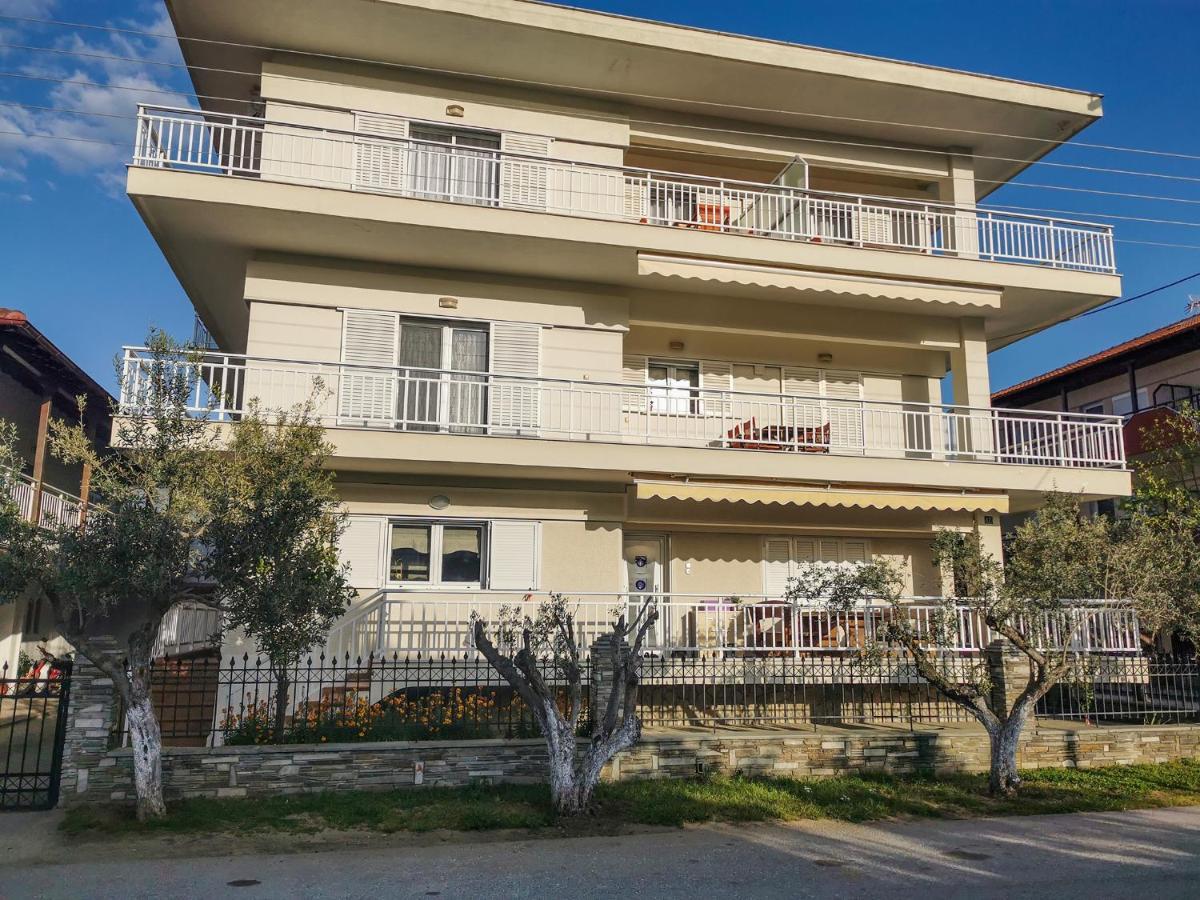 George Laz Rooms Nea Vrasna Exterior photo
