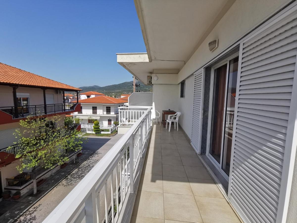 George Laz Rooms Nea Vrasna Exterior photo