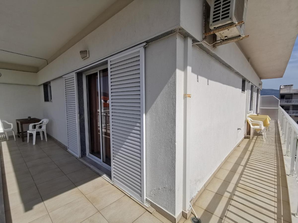 George Laz Rooms Nea Vrasna Exterior photo